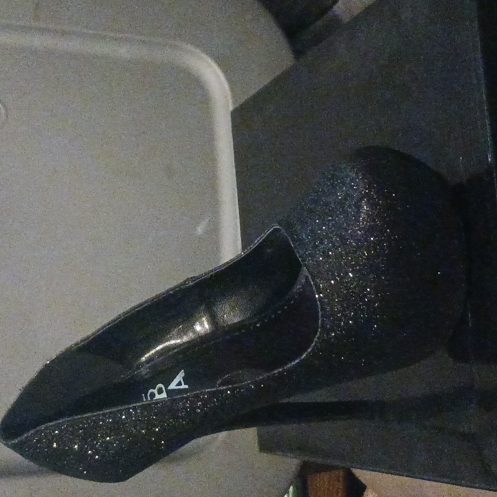 Bnib Alba black heels
